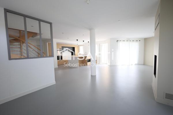 Belle contemporaine  de 2007