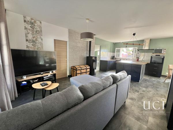 Maison de plain-pied, 3 chambres, terrain de 1785m2 clos