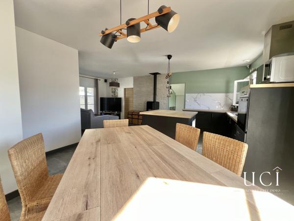 Maison de plain-pied, 3 chambres, terrain de 1785m2 clos