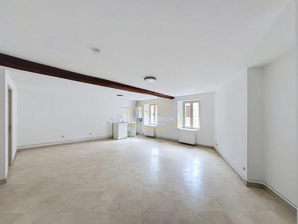 SPACIEUX F4 DUPLEX DE 80 m2 EN PLEIN COEUR DE VILLE Commercy SPACIEUX F4 DUPLEX DE 80 m2 EN PLEIN COEUR DE VILLE Commercy