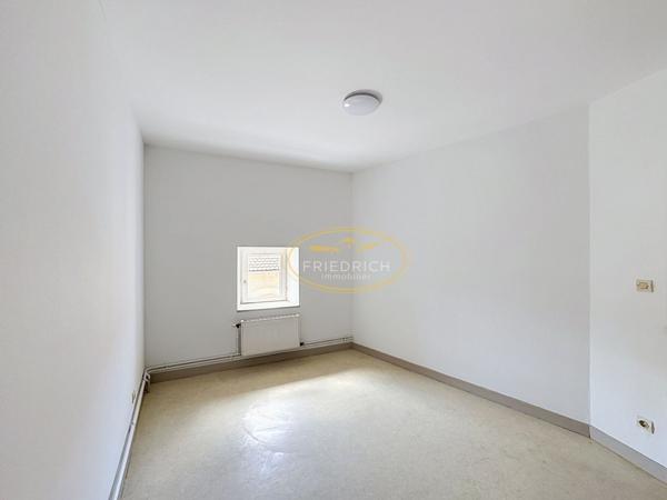 SPACIEUX F4 DUPLEX DE 80 m2 EN PLEIN COEUR DE VILLE Commercy SPACIEUX F4 DUPLEX DE 80 m2 EN PLEIN COEUR DE VILLE Commercy
