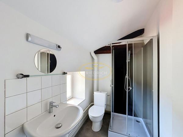 SPACIEUX F4 DUPLEX DE 80 m2 EN PLEIN COEUR DE VILLE Commercy SPACIEUX F4 DUPLEX DE 80 m2 EN PLEIN COEUR DE VILLE Commercy