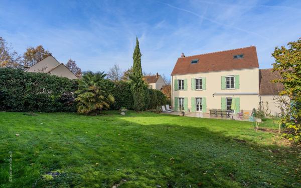 Maison à vendre    8 pièces • 157,41 m2 Magny-le-Hongre