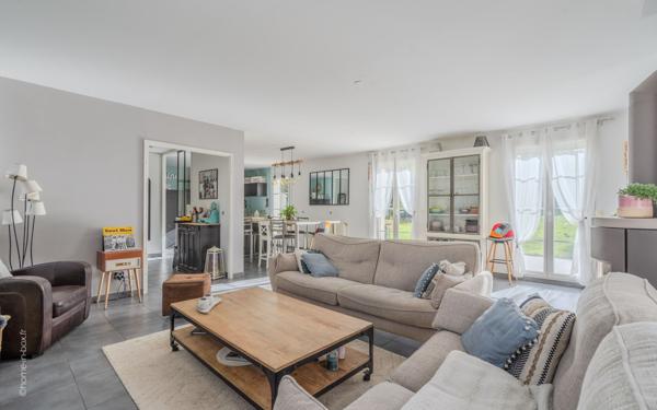 Maison à vendre    8 pièces • 157,41 m2 Magny-le-Hongre