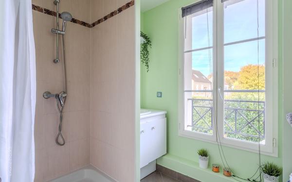 Maison à vendre    8 pièces • 157,41 m2 Magny-le-Hongre