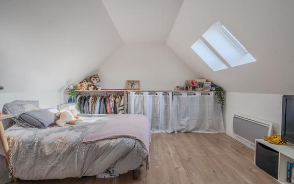 Maison à vendre    8 pièces • 157,41 m2 Magny-le-Hongre