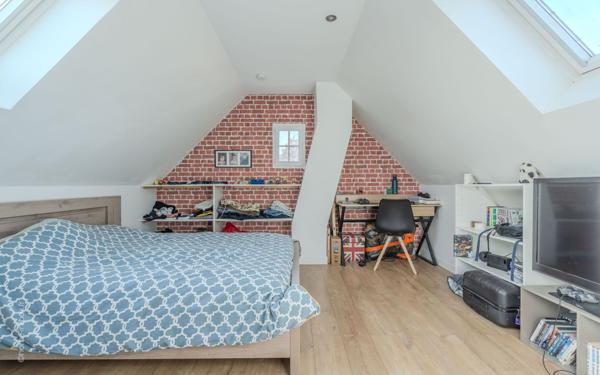 Maison à vendre    8 pièces • 157,41 m2 Magny-le-Hongre