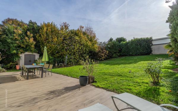 Maison à vendre    8 pièces • 157,41 m2 Magny-le-Hongre