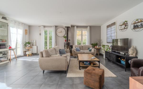 Maison à vendre    8 pièces • 157,41 m2 Magny-le-Hongre