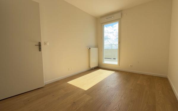 Appartement à vendre    3 pièces • 59,93 m2 Neuilly-Plaisance
