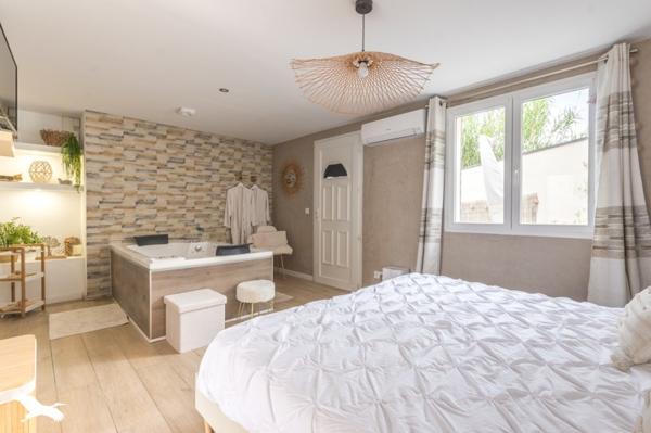 Maison à vendre 549 675 € Clermont-l'Hérault 6 p 180 m² DPE A