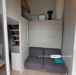 Studio meublé balcon avec vue sacre coeur, Métro les Abbesses