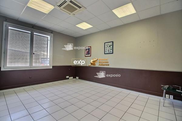 Murs Bureaux, Professions Libérales, Médicales 250 m² -