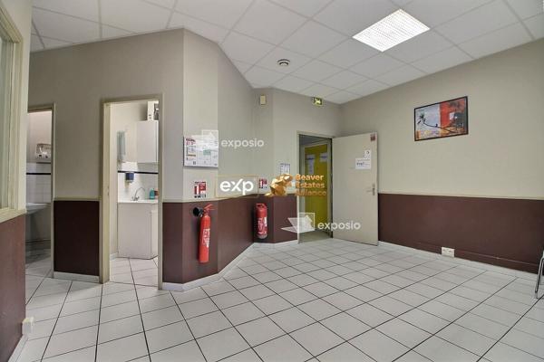 Murs Bureaux, Professions Libérales, Médicales 250 m² -
