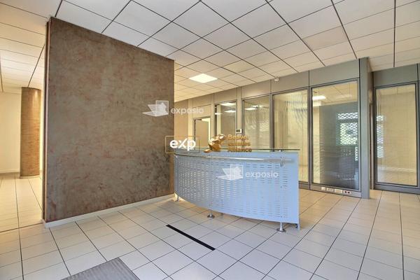 Murs Bureaux, Professions Libérales, Médicales 250 m² -