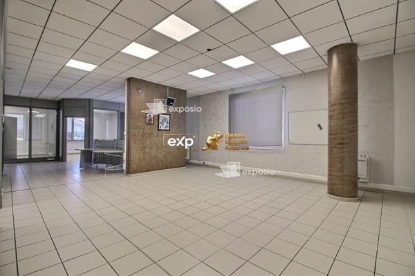 Murs Bureaux, Professions Libérales, Médicales 250 m² -