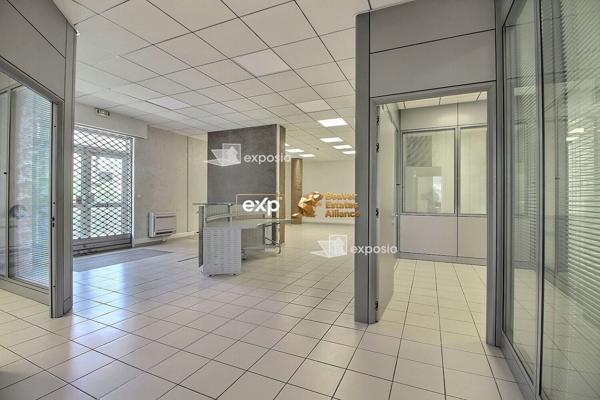 Murs Bureaux, Professions Libérales, Médicales 250 m² -