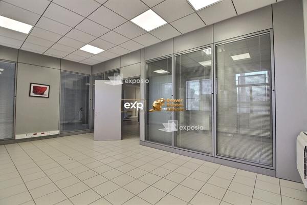 Murs Bureaux, Professions Libérales, Médicales 250 m² -