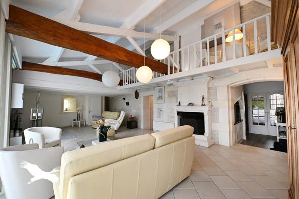 Maison 299 000 € Gensac-la-Pallue 6 p 215 m² DPE E