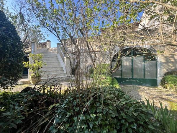 Maison 299 000 € Gensac-la-Pallue 6 p 215 m² DPE E