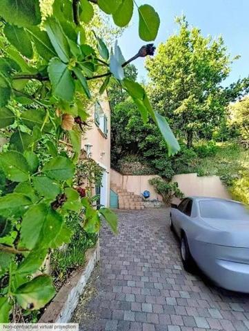 Maison traditionnelle T4 avec piscine- garage-