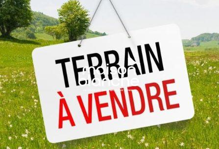 Terrain viabilisé à 500m du bourg de Angles