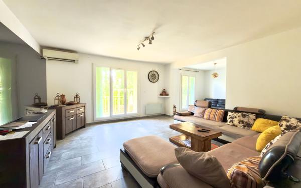 Appartement à vendre    5 pièces • 101,67 m2 Salon-de-Provence