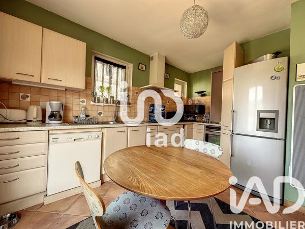 Maison à vendre 7 pièces 189 m² Carnoux-en-Provence