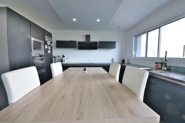 Dijon Est - Neuilly-les-Dijon, maison T6 de 2018, de 130 m², sur 337 m² dans un quartier accueillant et bienveillant. VISITE VIRTUELLE SUR DEMANDE !