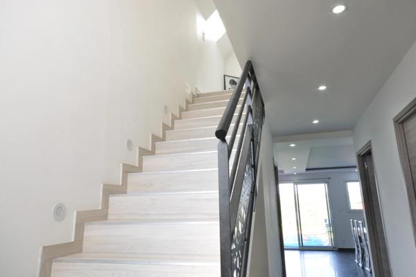 Dijon Est - Neuilly-les-Dijon, maison T6 de 2018, de 130 m², sur 337 m² dans un quartier accueillant et bienveillant. VISITE VIRTUELLE SUR DEMANDE !