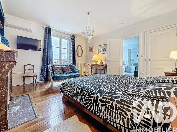 Maison à vendre 10 pièces 220 m² Châlons-en-Champagne