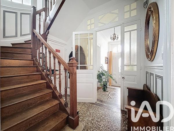 Maison à vendre 10 pièces 220 m² Châlons-en-Champagne