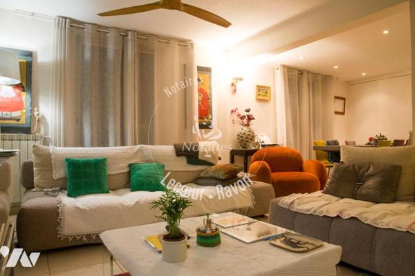 Maison familiale avec piscine dans le centre de Milhaud