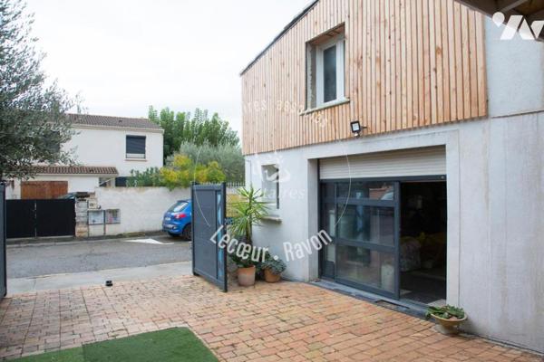 Maison familiale avec piscine dans le centre de Milhaud