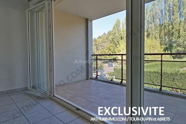 Vente                                                      Appartement
                        
                     3 pièces                      62 m2                     à La Tour-du-Pin