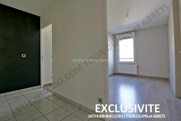Vente                                                      Appartement
                        
                     3 pièces                      62 m2                     à La Tour-du-Pin