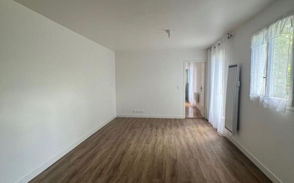 Appartement à louer    2 pièces •  Le Bourget