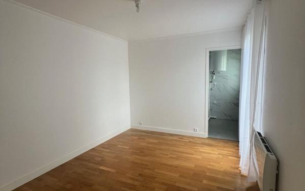 Appartement à louer    2 pièces •  Le Bourget