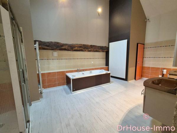 Maison à vendre 9 pièces de 203 m²