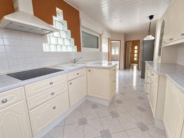 Hénin-beaumont secteur gare – agréable maison semi-individuelle avec jardin +sous sol complet
