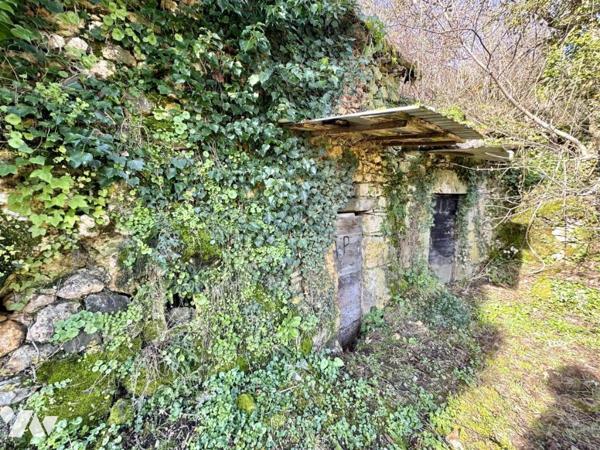 Maison 67m² 4P + cave troglodytique + terrain à Mostuéjouls