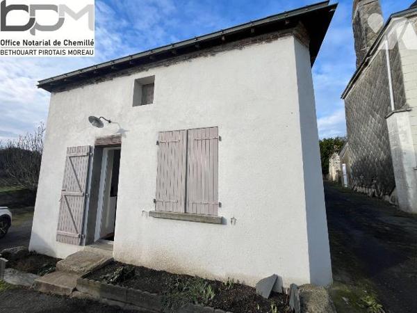 Immeuble de rapport placement financier rare à Chemillé. À Chemillé, rare opportunité d'investi...