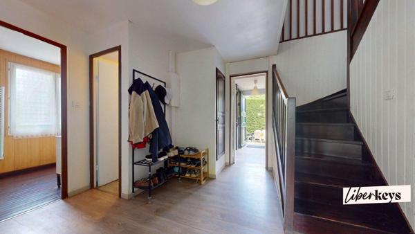 Maison familiale 8 Pièces 149m² proche Chambly - Grand jardin - Terrasses -Sous sol total.