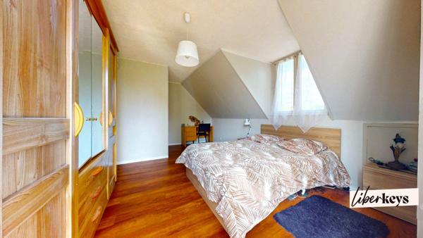 Maison familiale 8 Pièces 149m² proche Chambly - Grand jardin - Terrasses -Sous sol total.