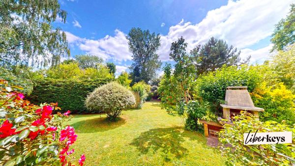 Maison familiale 8 Pièces 149m² proche Chambly - Grand jardin - Terrasses -Sous sol total.