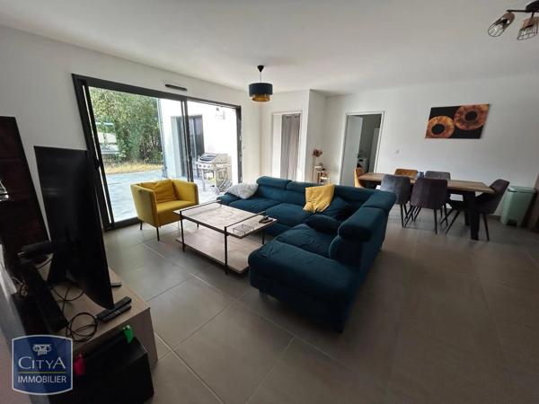 Maison à louer 4 pièces 101m² Breuil-Magné (17870)