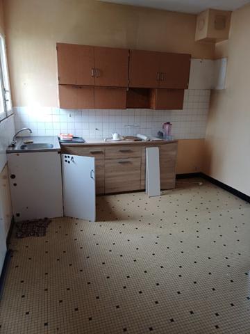 Maison sur Bagneux (49400) 115.6 m², sous-sol enterré offrant de beaux volumes.