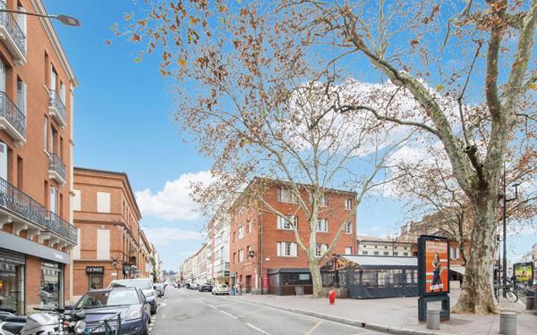Immeuble à vendre    9 pièces •  Toulouse