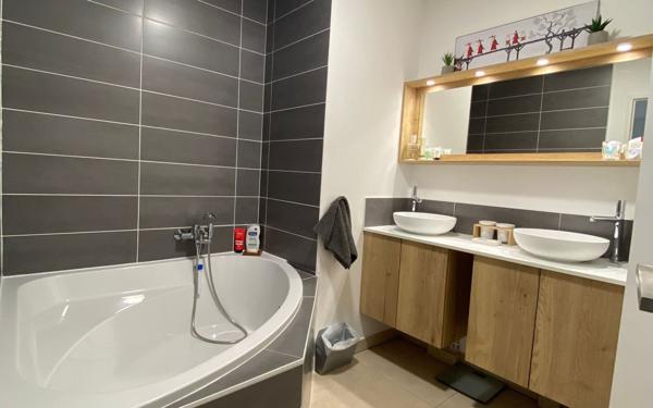 Appartement à vendre    5 pièces • 129 m2 Montpellier