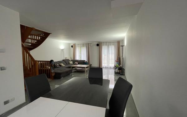 Maison à vendre    5 pièces • 90,02 m2 Torcy